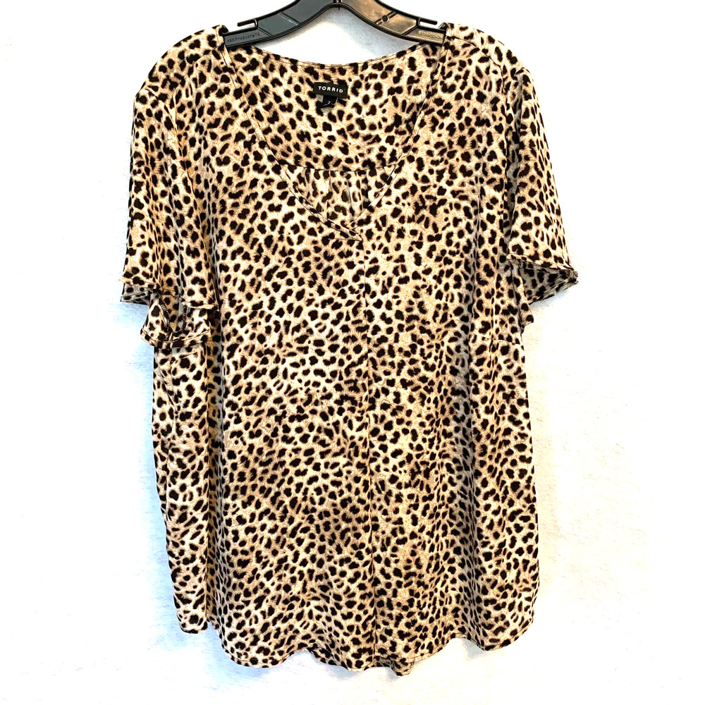 Torrid Leopard Print Pullover Blouse Women's Plus Size 2‎ (2X)
